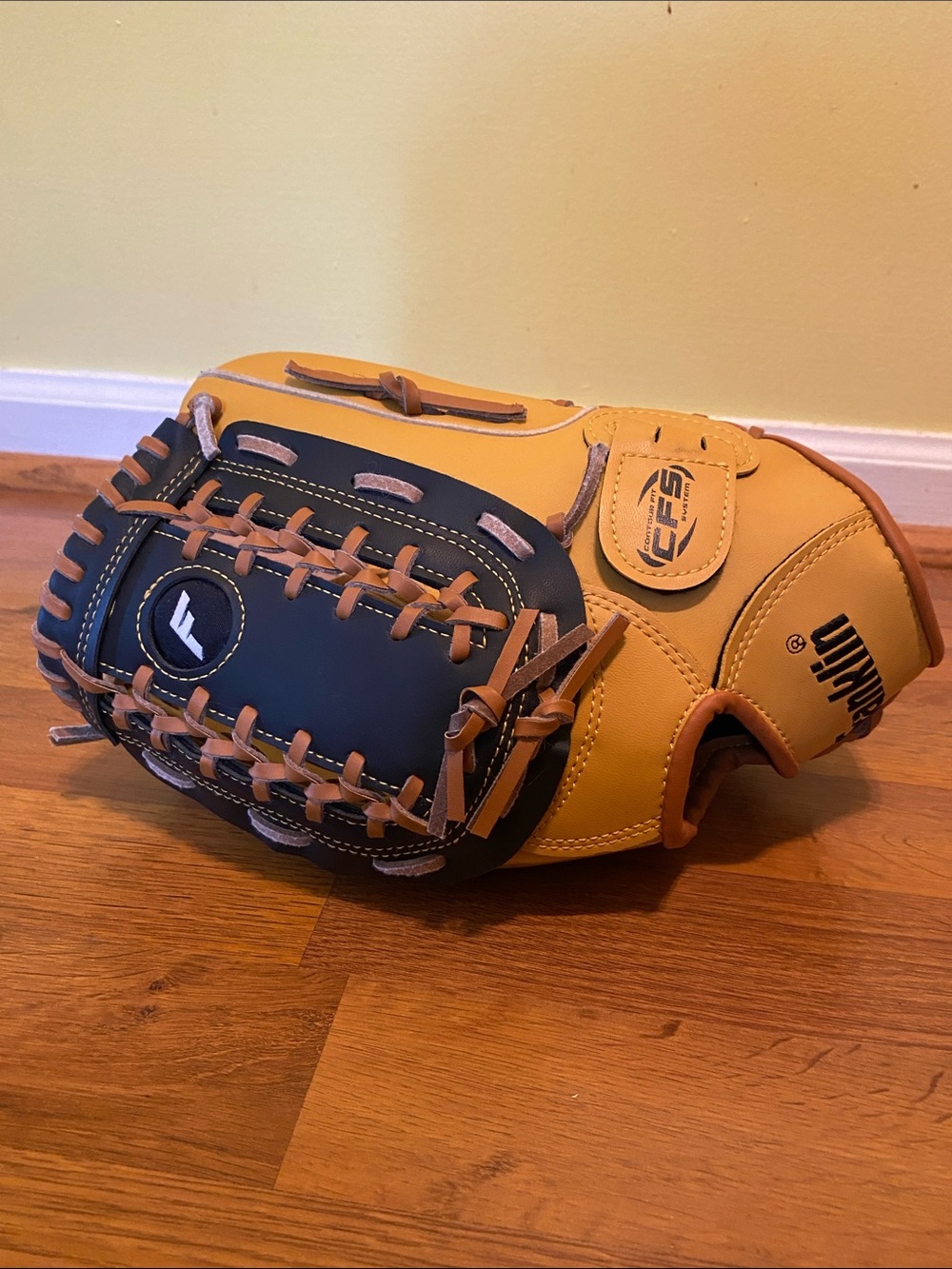Adult Two-Tone Yellow and Black softball/baseball glove